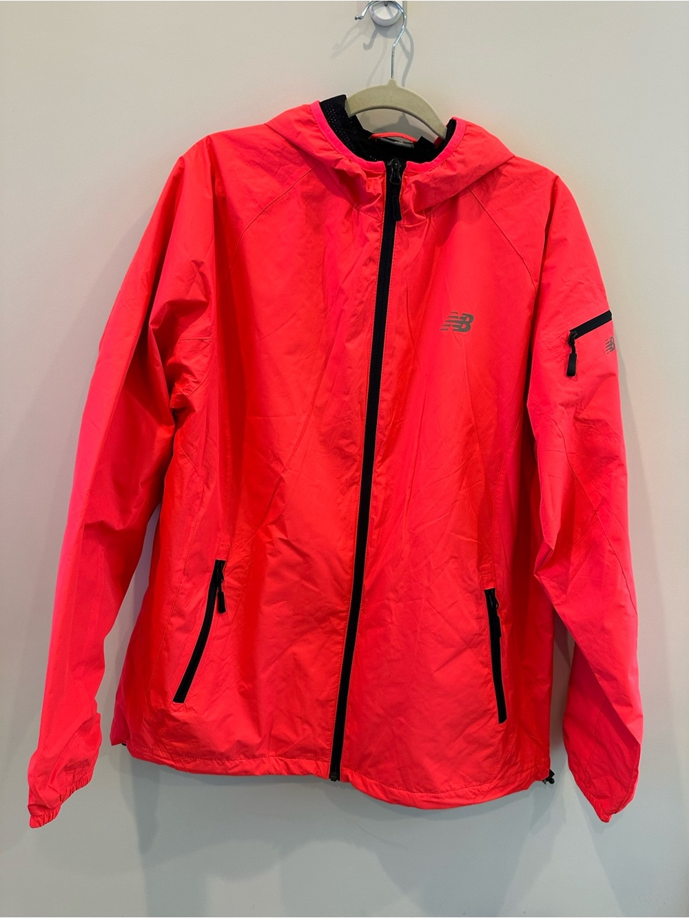 New Balance Men Neon Pink Lightweight Hooded Jacket